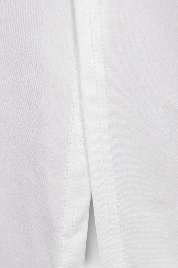 Selah - Vestido de manga larga blanco con escote en la cintura y acentos de strass