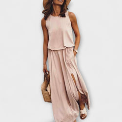 Vestido ligero, amplio y sin mangas con escote redondo