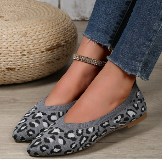 Zapatos planos de encaje con estampado de leopardo