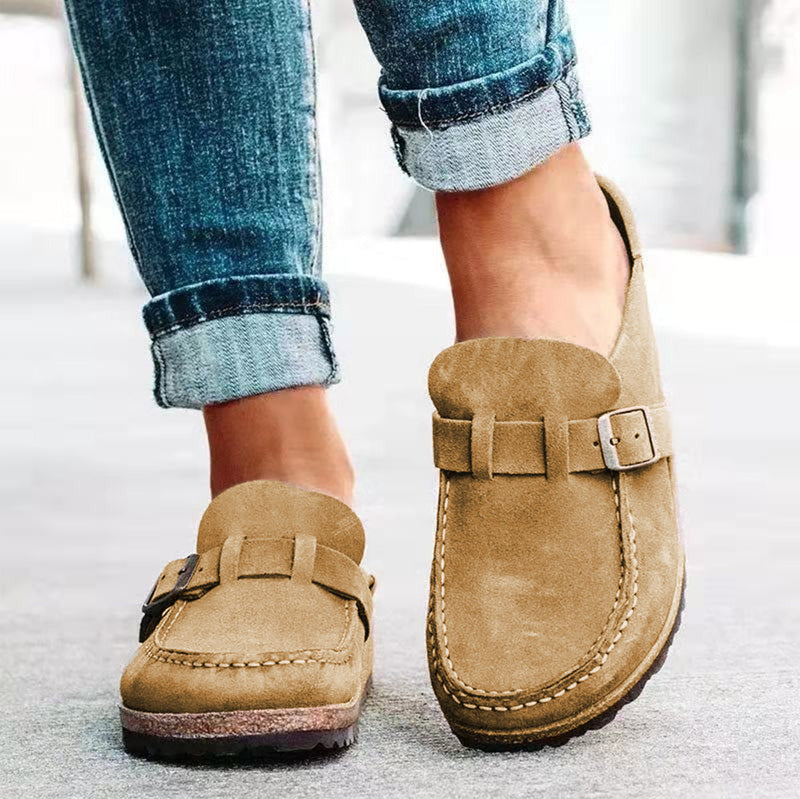 Mocasines ortopédicos para dama con hebilla decorativa