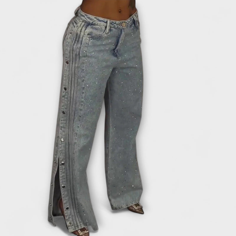 Nola - Jeans de tiro alto adornados con strass y botones laterales