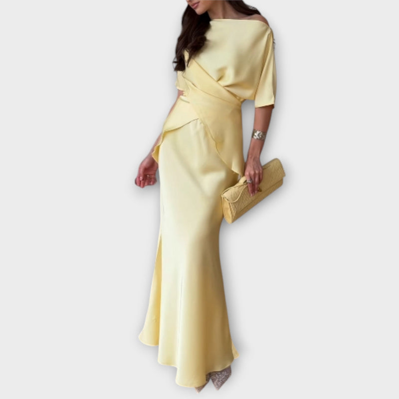 Finja - Top Off-Shoulder con Frente de Nudo y Conjunto de Falda