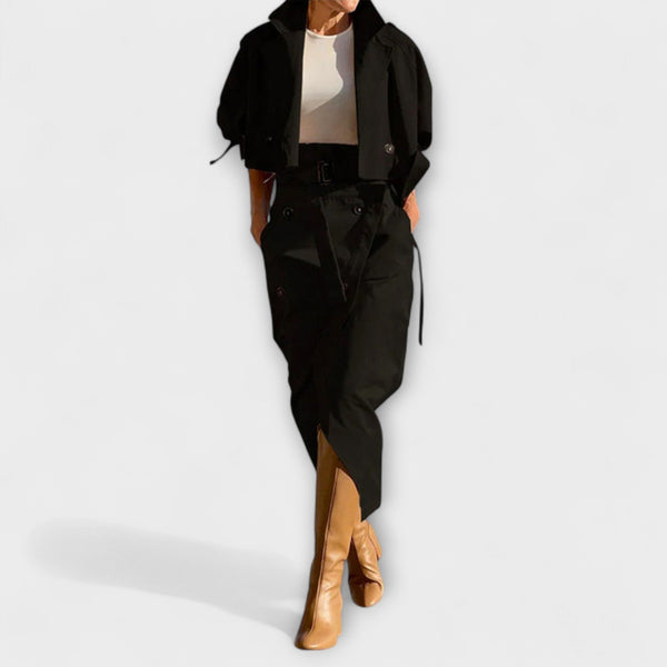 Lyra - Elegante chaqueta midi con falda y bolsillos