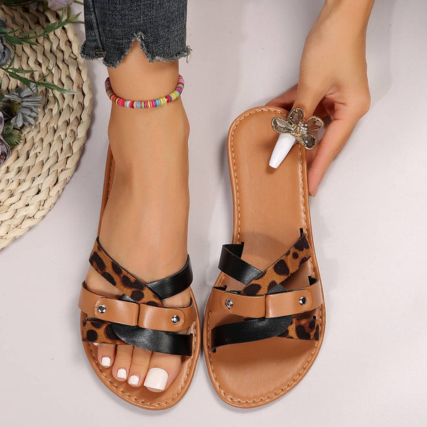 Sandalias de Leopardo con Tiras Cruzadas
