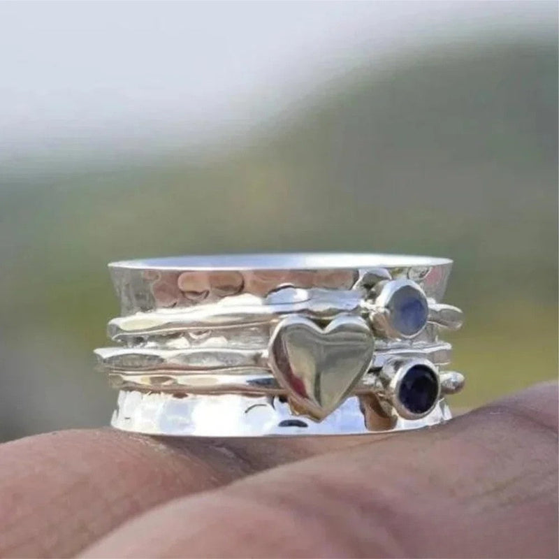 Anillo giratorio en forma de corazón