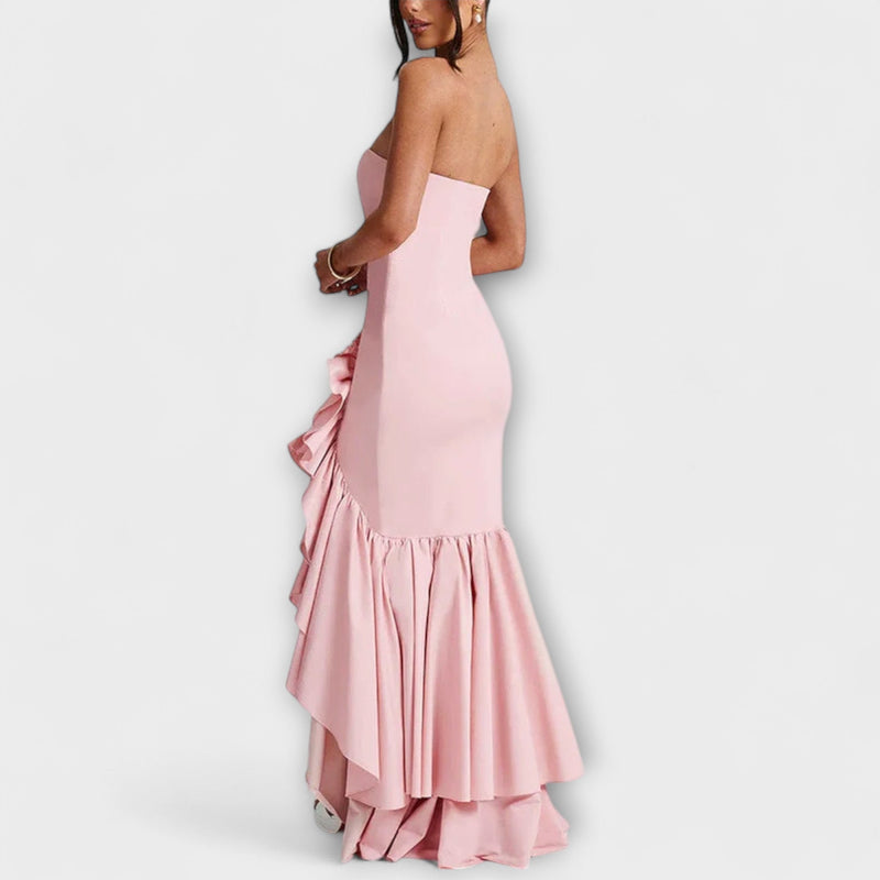 Zuri - Vestido Maxivestido Ajustado con Hombros Descubiertos y Dobladillo Asimétrico