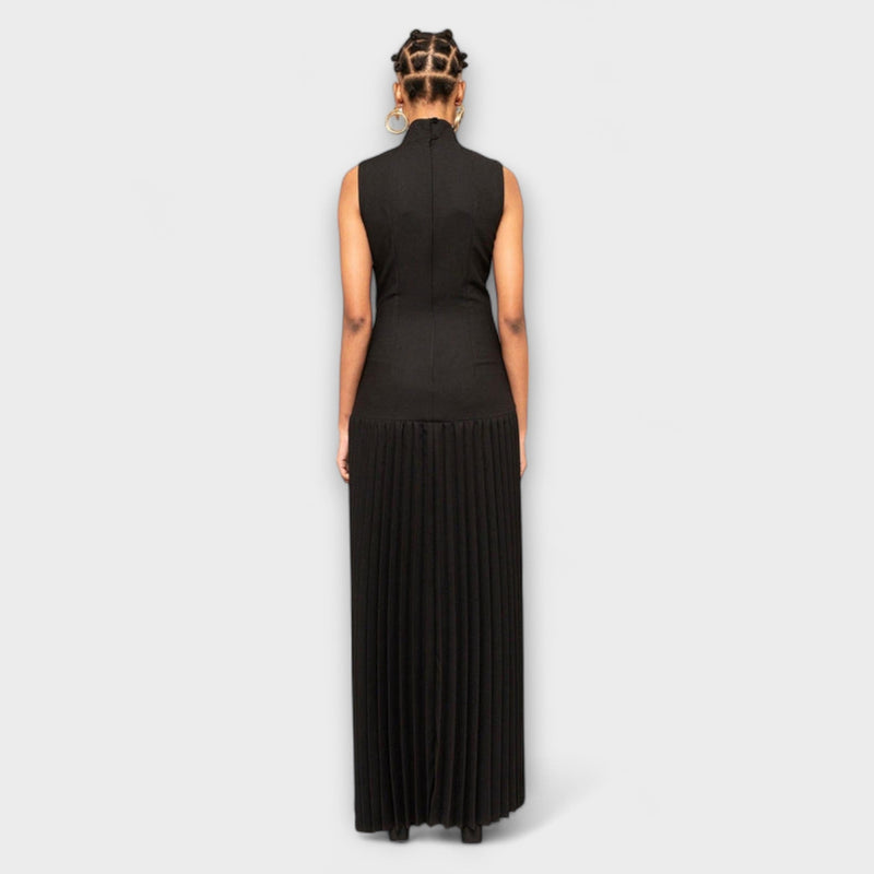 Kristen - Vestido maxi con pliegues y escotes