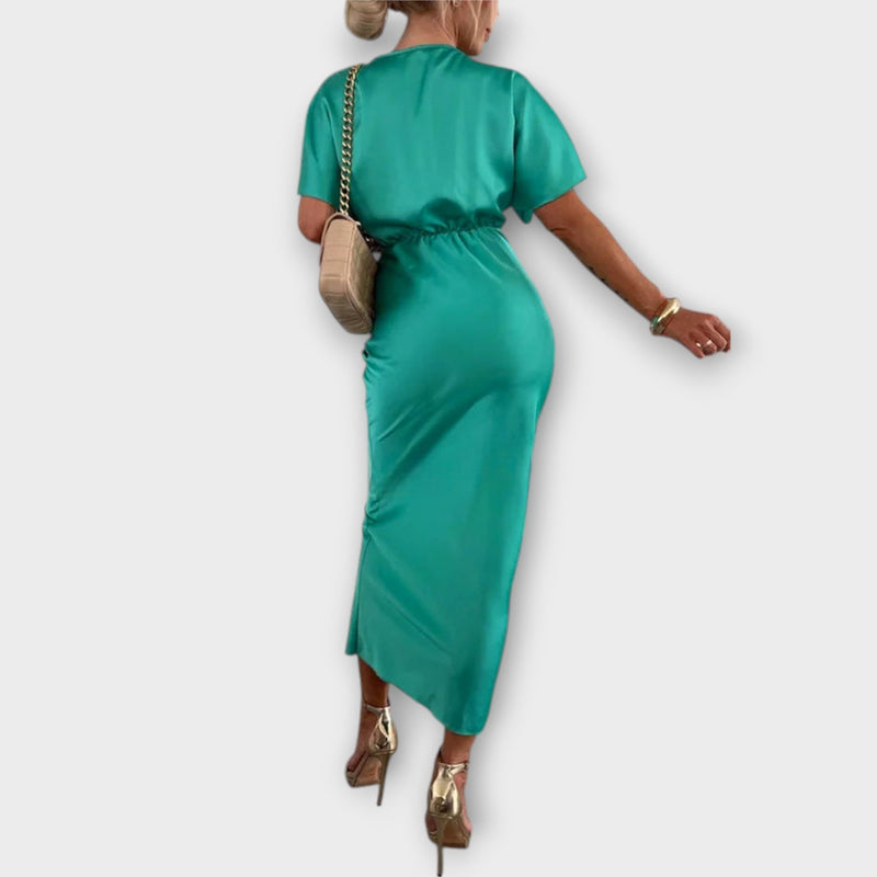 Sable - Vestido Maxi Slim Fit de Satén con Escote en V y Nudo Cruzado