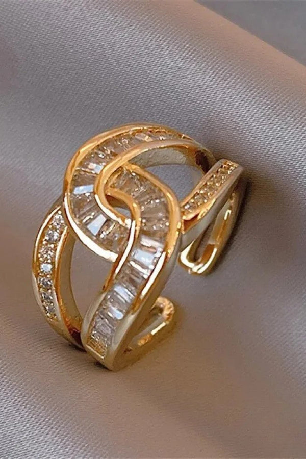 Anillo de nudo elegante