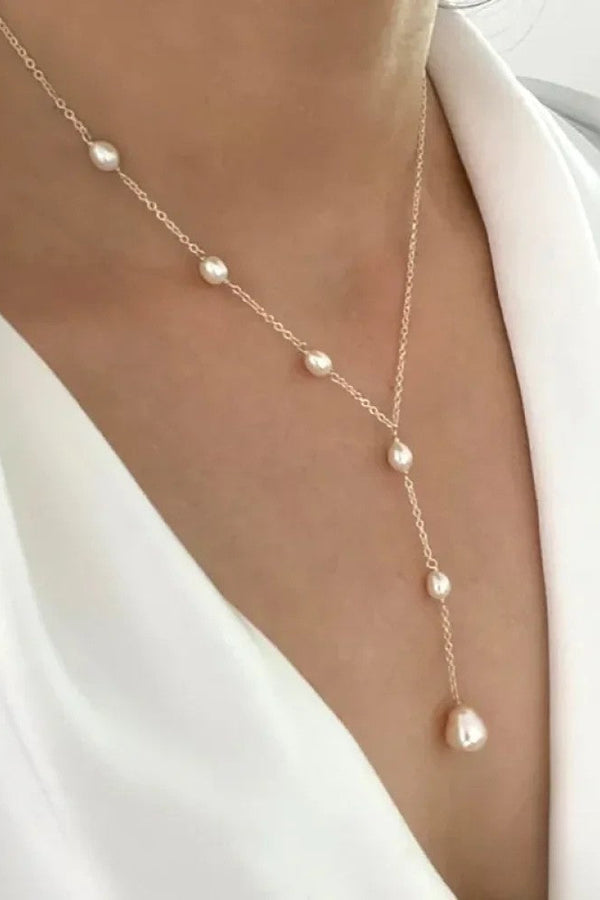 Collar vintage de perlas con colgante