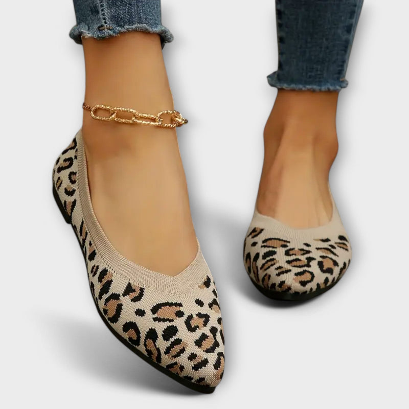 Zapatos planos de encaje con estampado de leopardo