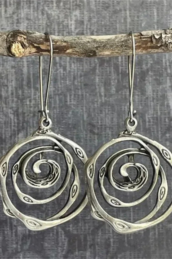 Pendientes de plata retro en diseño de laberinto