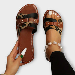 Sandalias de Leopardo con Tiras Cruzadas