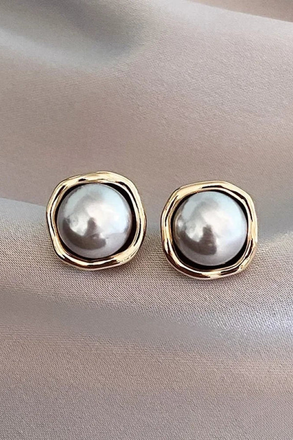 Pendientes de perlas negras elegantes