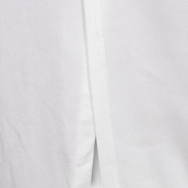 Selah - Vestido de manga larga blanco con escote en la cintura y acentos de strass
