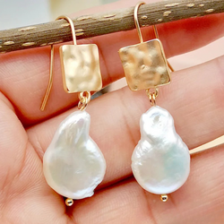 Pendientes de perlas de agua dulce antiguas