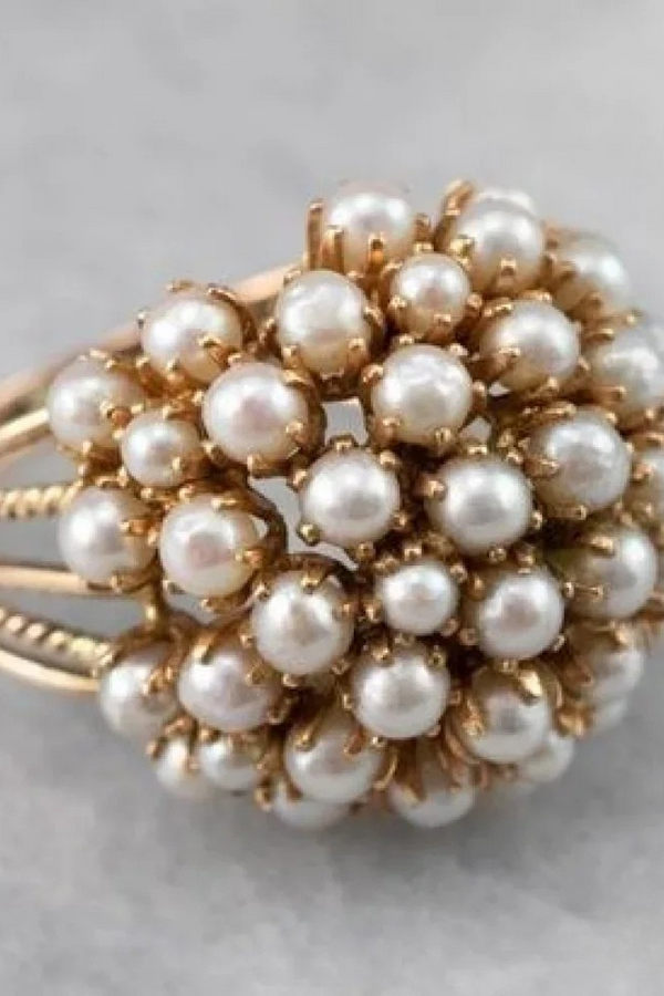 Anillo de Perlas Incrustadas