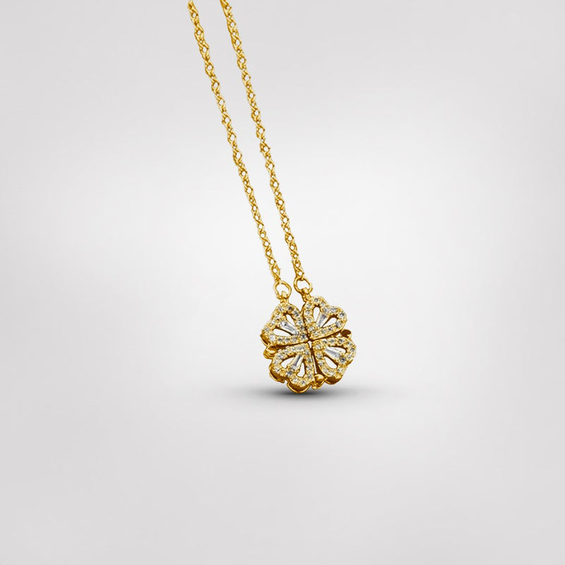 Collar de trébol de cuatro hojas