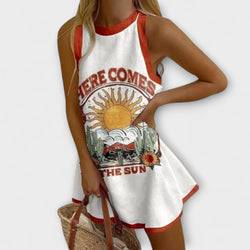 Khalira – Vestido Mini con Patrón de Sol