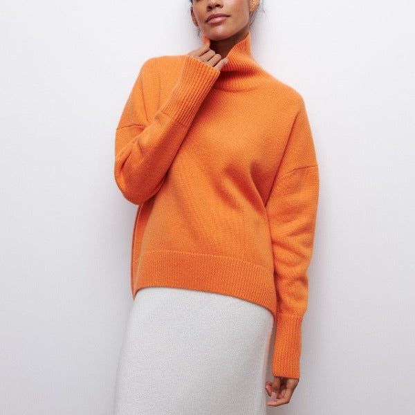 Katrielle - cómoda sudadera de cuello alto