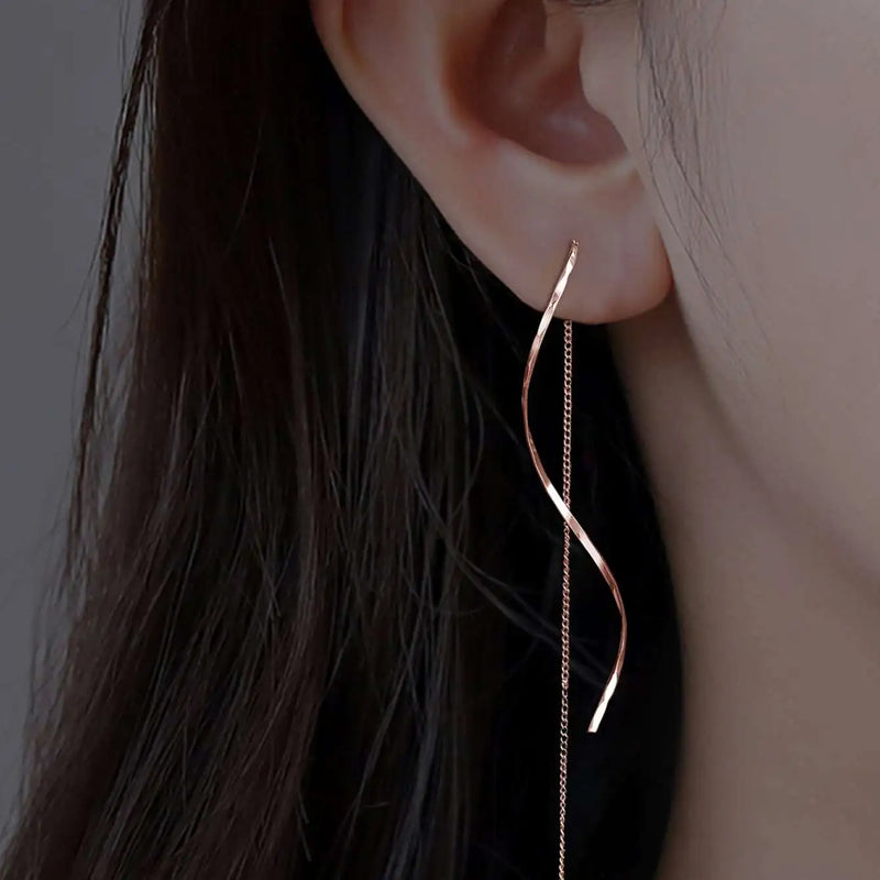 Pendientes Largos con Diseño Ondulado