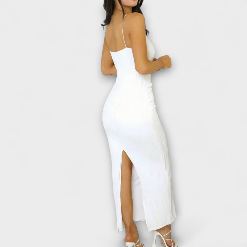 Elegante vestido largo sin mangas fruncido