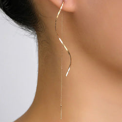 Pendientes Largos con Diseño Ondulado
