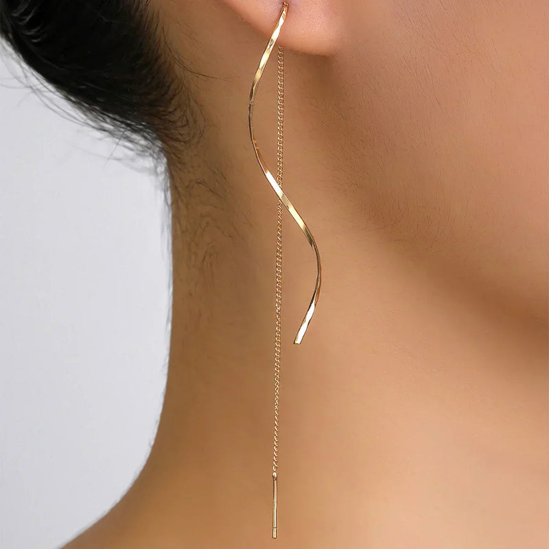 Pendientes Largos con Diseño Ondulado