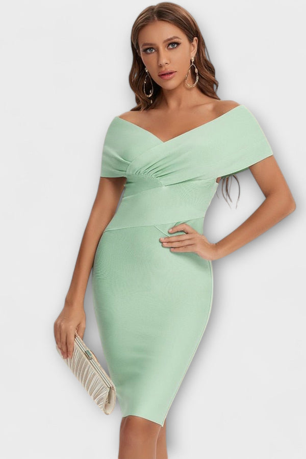 Elegante vestido con escote en V