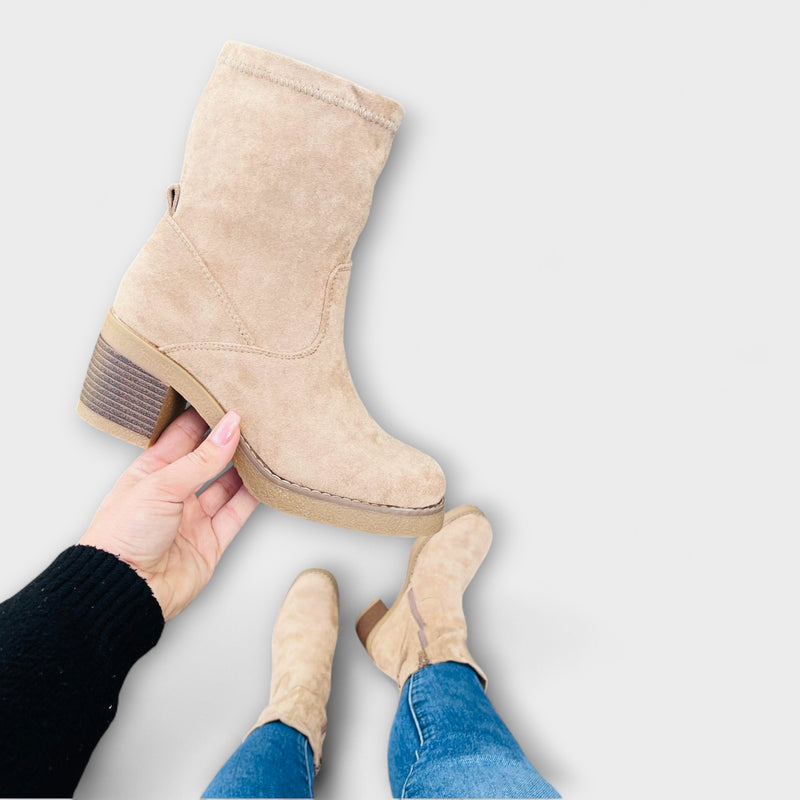 Layla - 27 Botas
