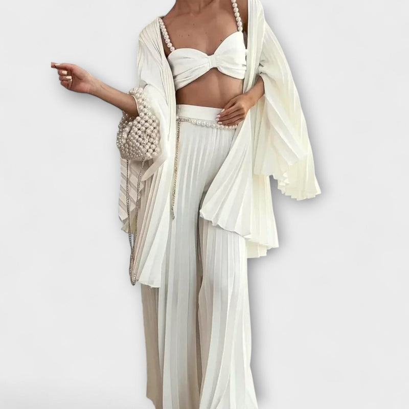 Evangeline - Blusa blanca con pliegues, pantalón ancho y cárdigan