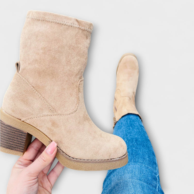 Layla - 27 Botas