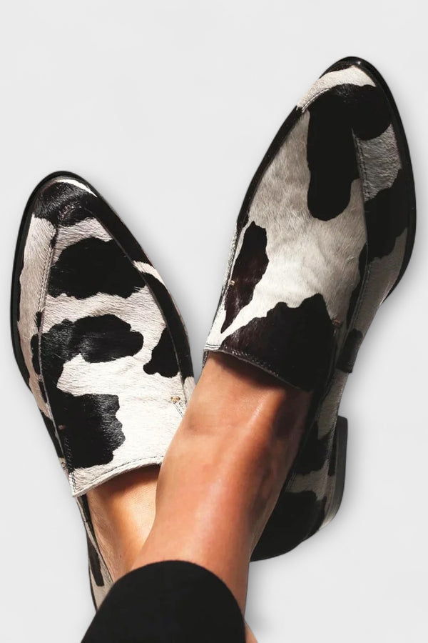 Aveline - Zapatos planos de punta afilada de cuero de vaca genuino