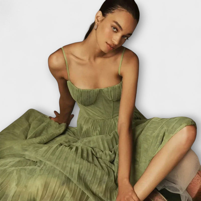 Lucrezia - Vestido elegante con encanto